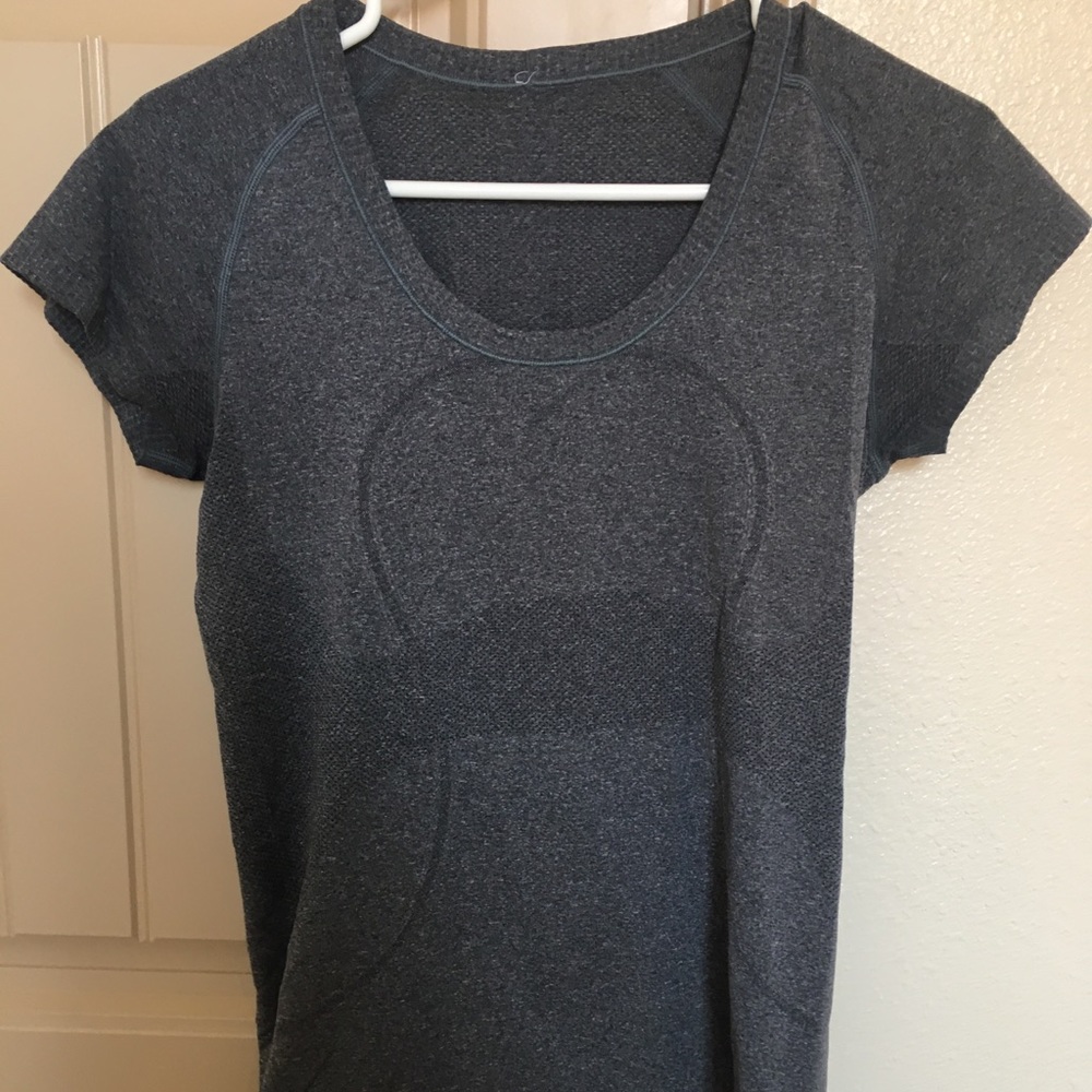 Lululemon grey short sleeve